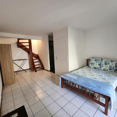 Appartement Cosy En Duplex Avec Jardin Et Cuisine A Trianon نومْيا المظهر الخارجي الصورة